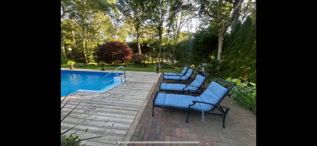 $30,000 | 42 Towhee Trail, East Hampton, NY 11937