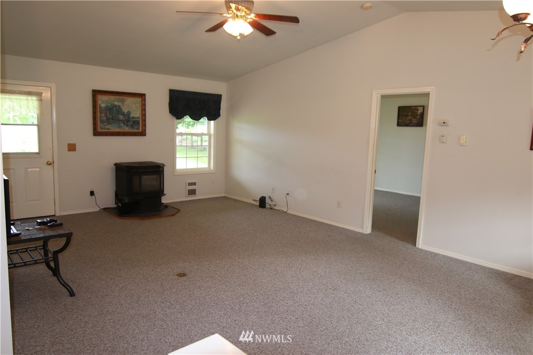 6621 Mission Road Everson, WA 98247 - Photo 14 of 31 Gallery Image 14