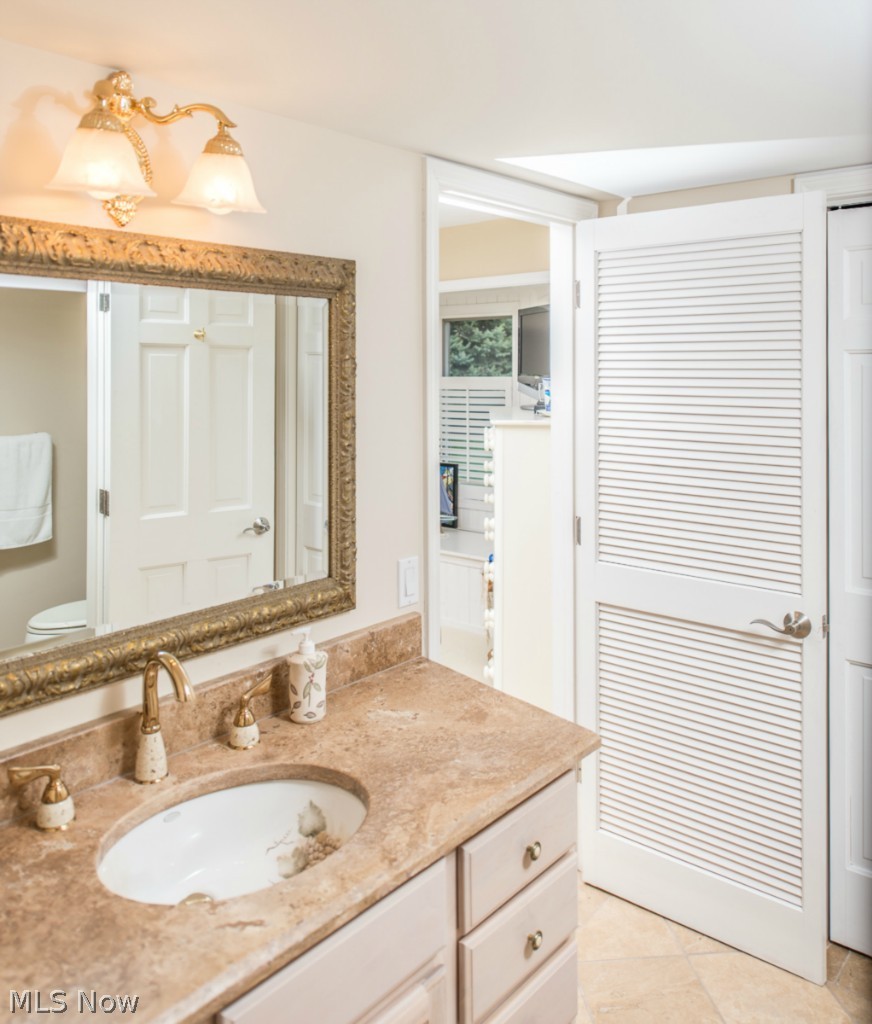 3975 North Cliff Road Port Clinton, OH 43452 - Photo 11 of 25 Gallery Image 11