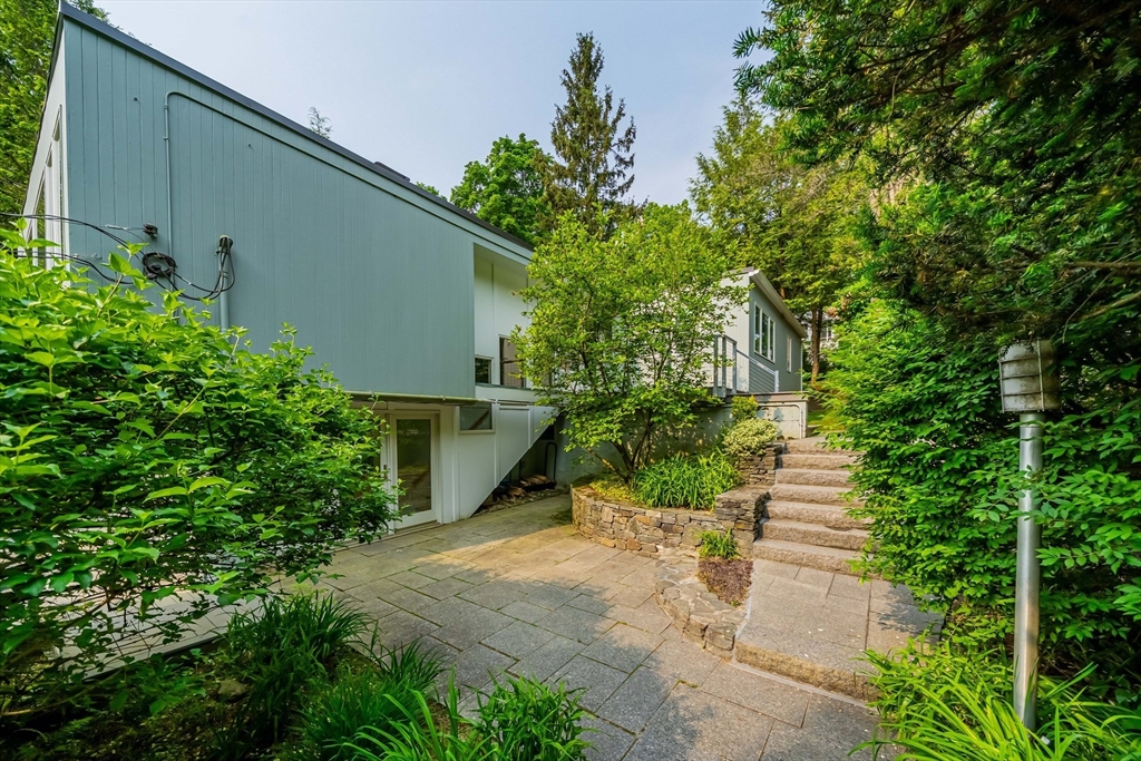 5 Moon Hill Road Lexington, MA 02421 - Photo 38 of 42