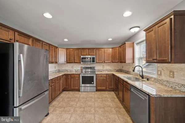 $440,000 | 239 Railroad Avenue, Ephrata, PA 17522