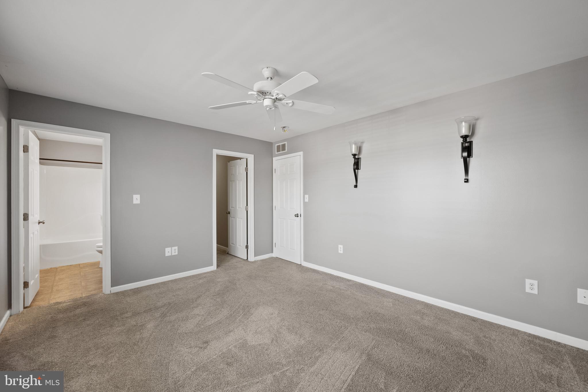 239 Railroad Avenue Ephrata, PA 17522 - Photo 24 of 35