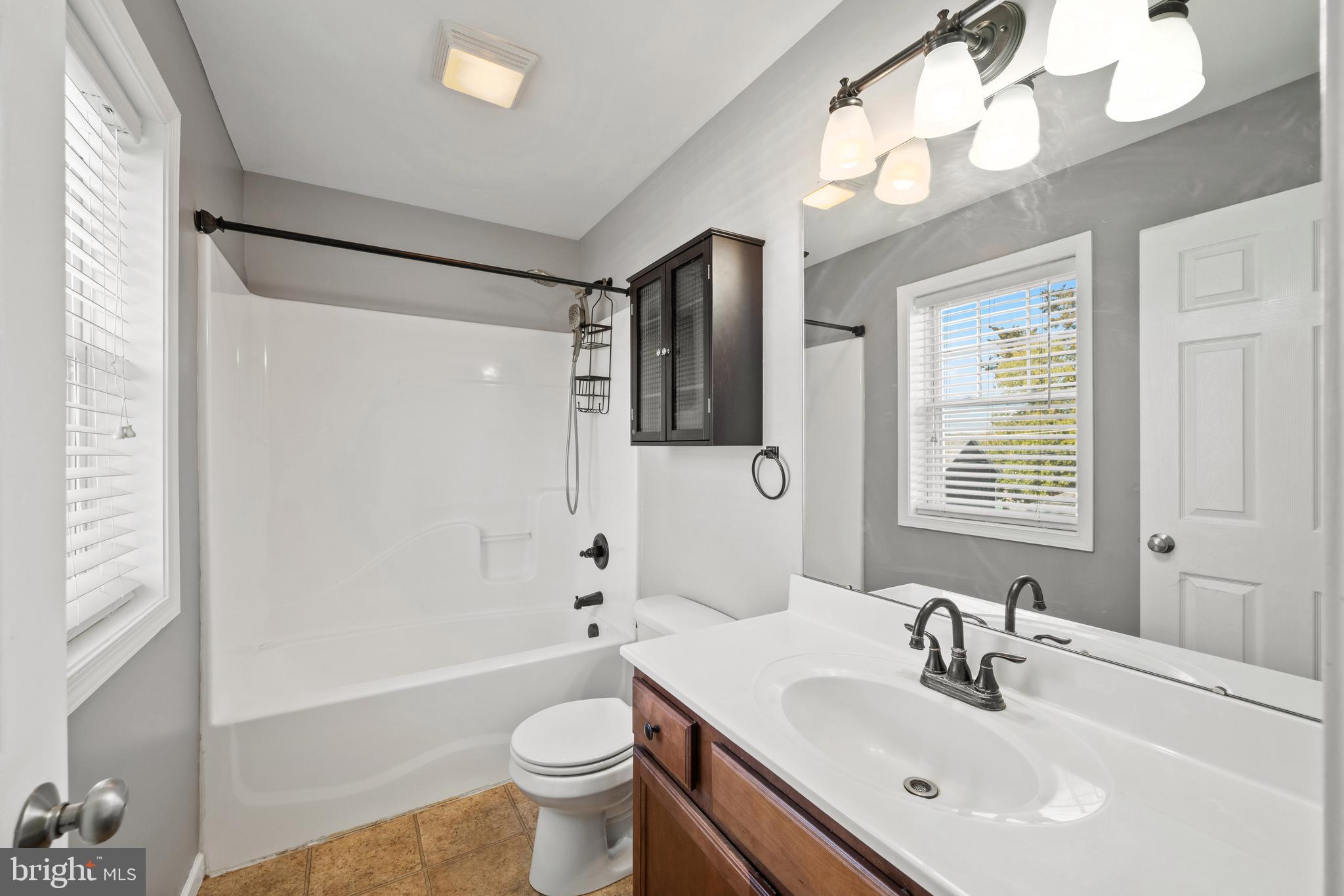 239 Railroad Avenue Ephrata, PA 17522 - Photo 27 of 35