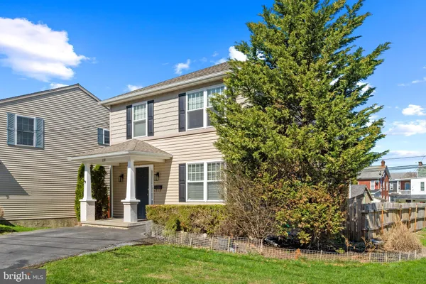 $440,000 | 239 Railroad Avenue, Ephrata, PA 17522