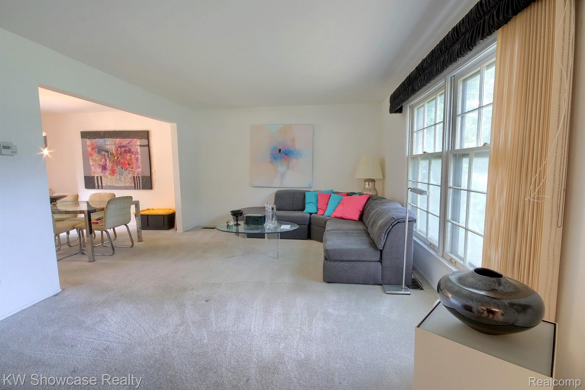 35127 Old Timber Road Farmington, MI 48331 - Photo 6 of 29 Gallery Image 6