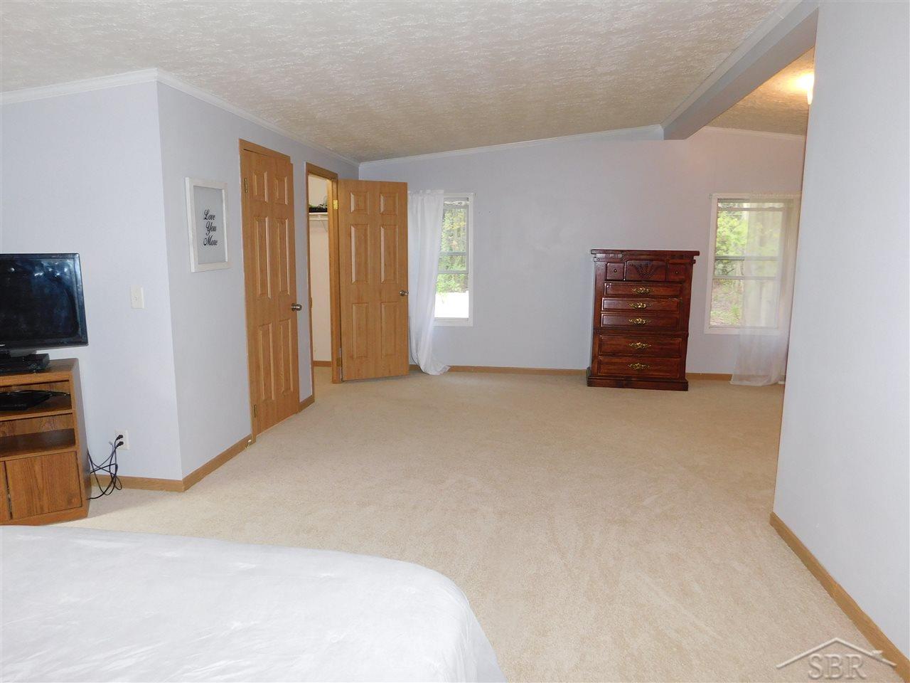 18478 Grabowski Road St. Charles, MI 48655 - Photo 12 of 31 31318948-11.JPG