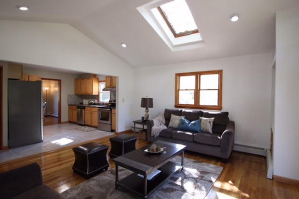 98 Ferncliff Avenue Springfield, MA 01119 - Photo 5 of 27 Gallery Image 5
