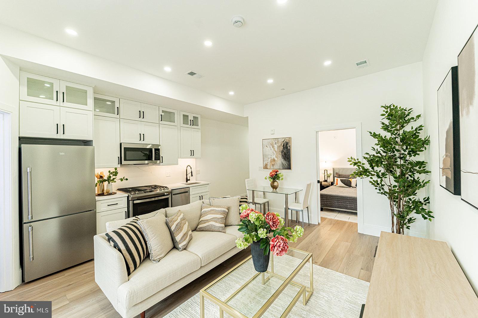 2517 Ontario Road Northwest, Unit 5 Washington, DC 20009 - Photo 5 of 27