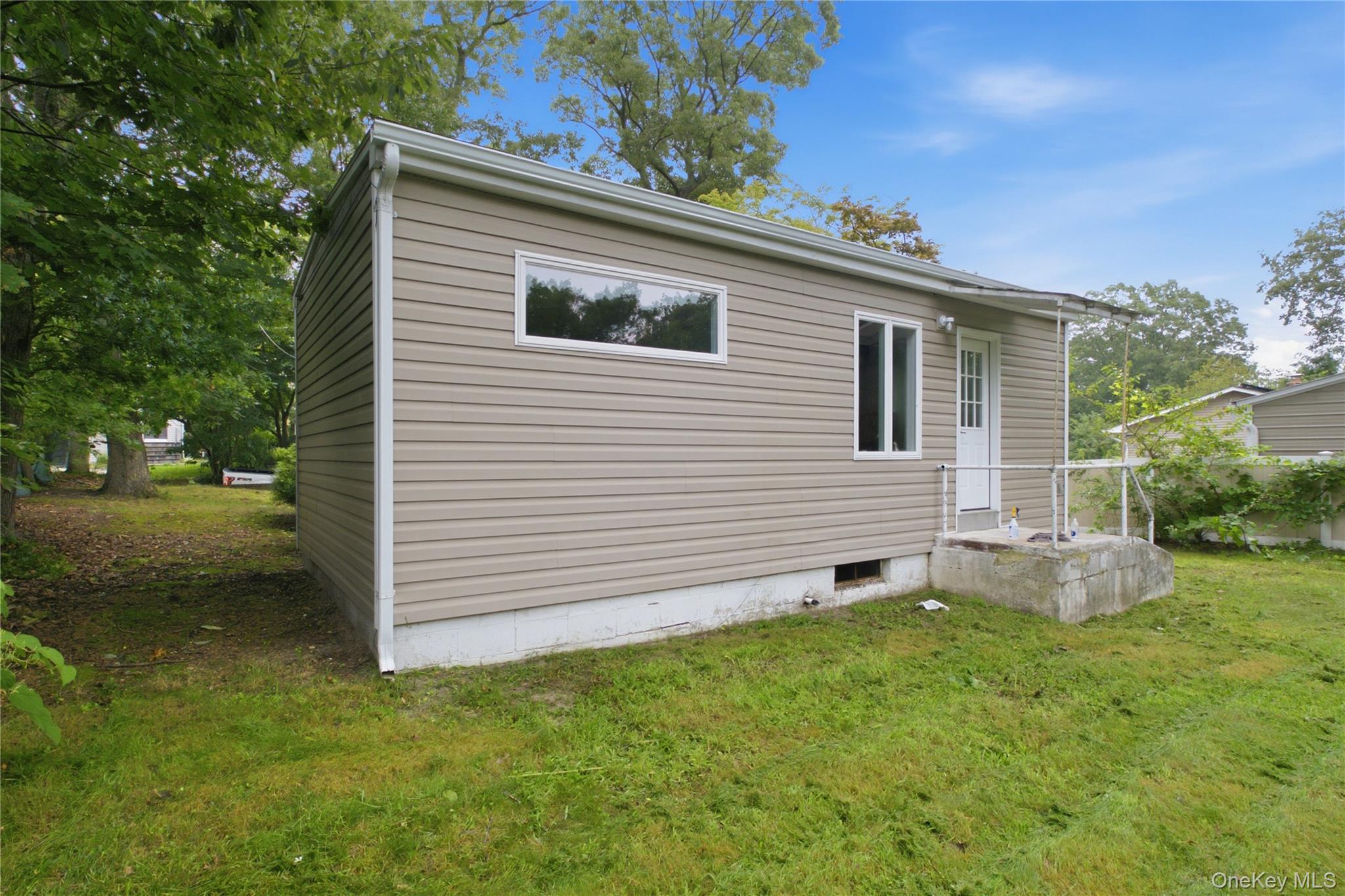 34 Whitestone Road Sound Beach, NY 11789 - Photo 23 of 26 Gallery Image 23