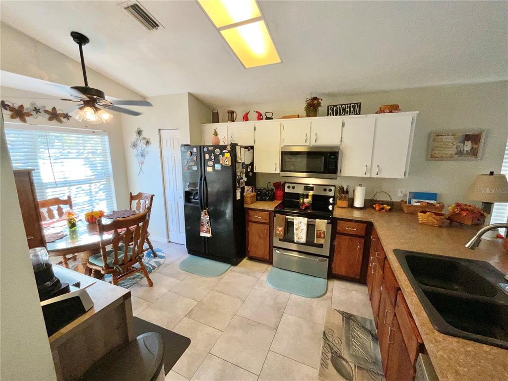 7831 Barclay Road New Port Richey, FL 34654 - Photo 2 of 26
