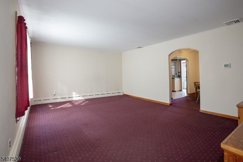 21 Spring Street Ogdensburg, NJ 07439 - Photo 3 of 20