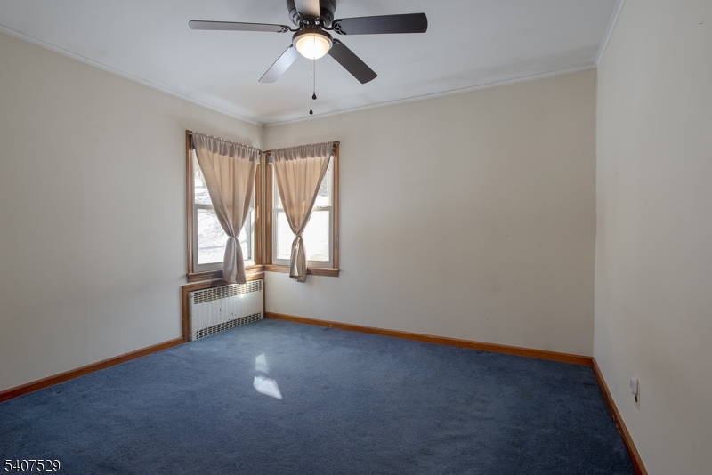 21 Spring Street Ogdensburg, NJ 07439 - Photo 8 of 20