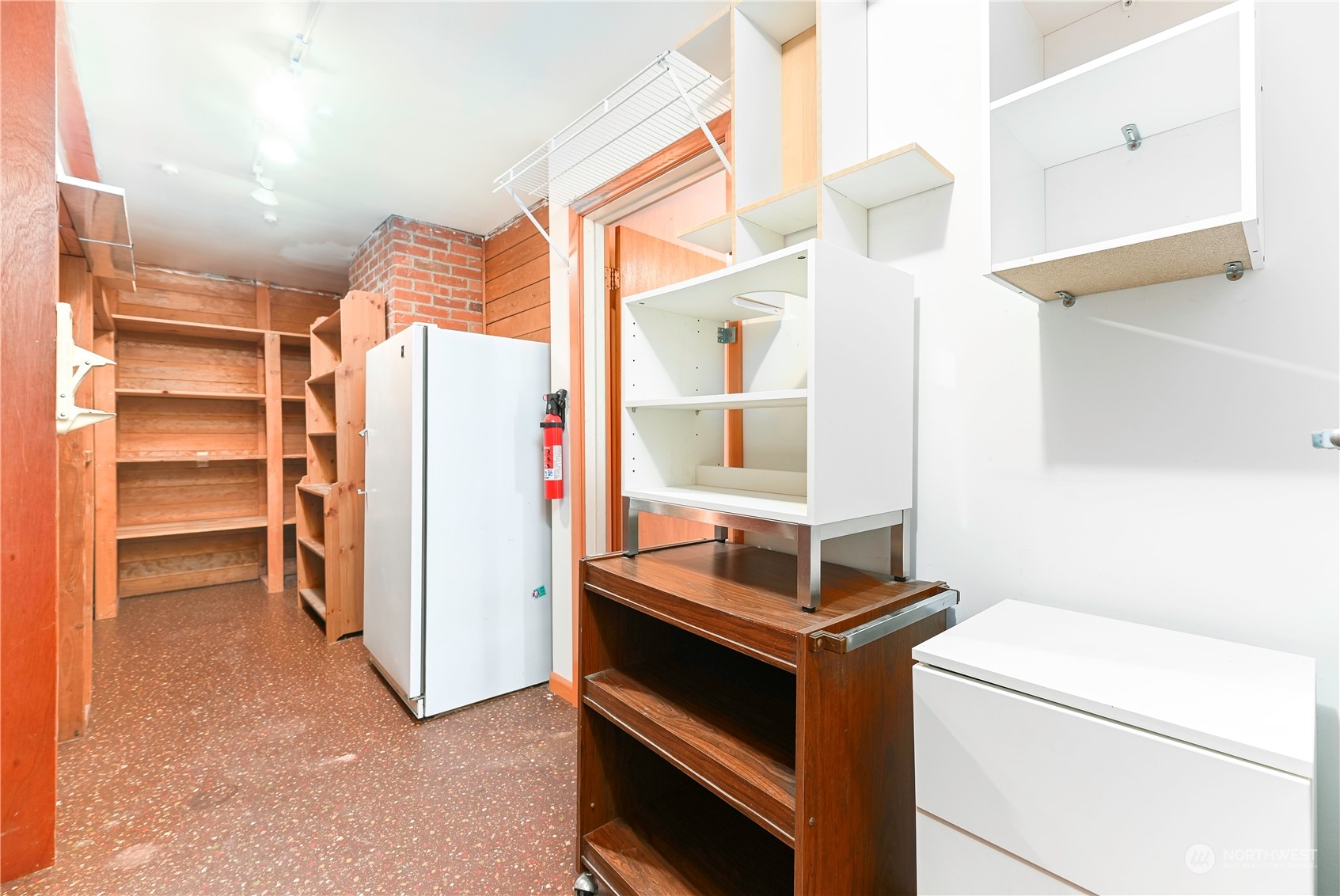 5117 West View Drive Everett, WA 98203 - Photo 12 of 27