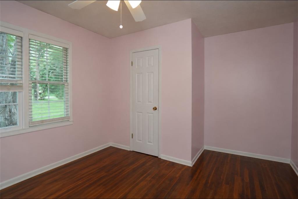 613 Sheppard Road Stone Mountain, GA 30083 - Photo 11 of 25 Gallery Image 11