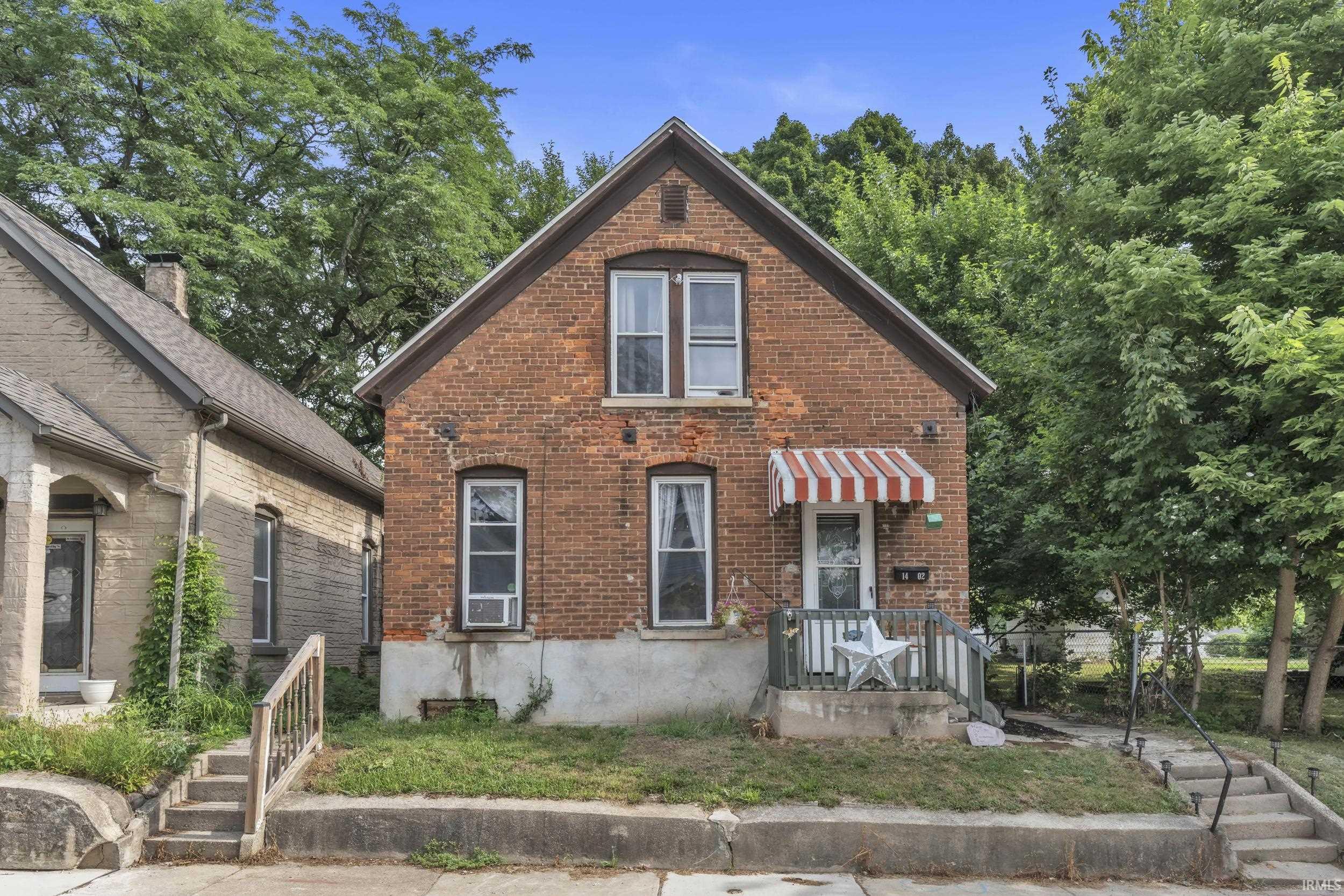 1402 3rd Street Fort Wayne, IN 46808 - Photo 2 of 32