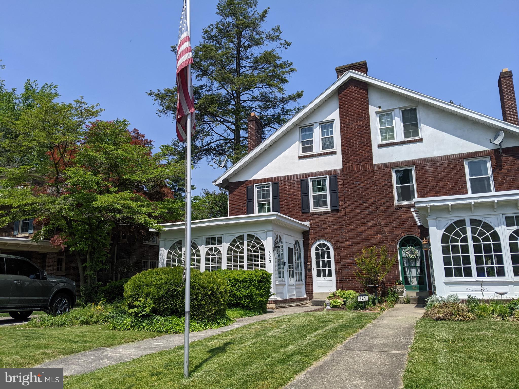 523 Country Club Road York, PA 17403 - Photo 4 of 30