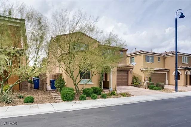 $2,700 | 2517 Bankhurst Street, Henderson, NV 89044