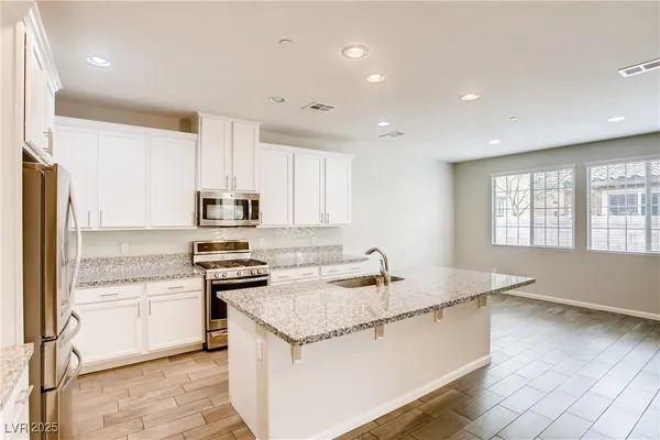 $2,700 | 2517 Bankhurst Street, Henderson, NV 89044