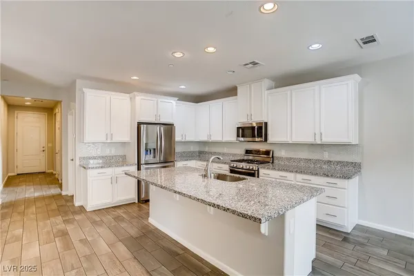 $2,500 | 2517 Bankhurst Street, Henderson, NV 89044