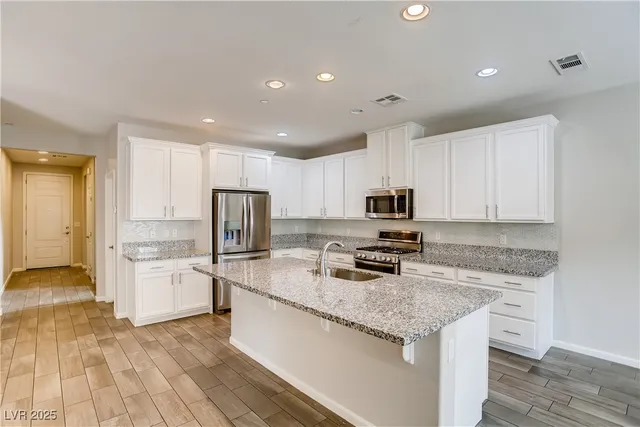 $2,700 | 2517 Bankhurst Street, Henderson, NV 89044