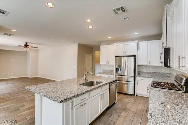 $2,500 | 2517 Bankhurst Street, Henderson, NV 89044