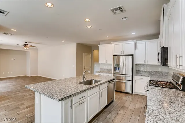 $2,700 | 2517 Bankhurst Street, Henderson, NV 89044