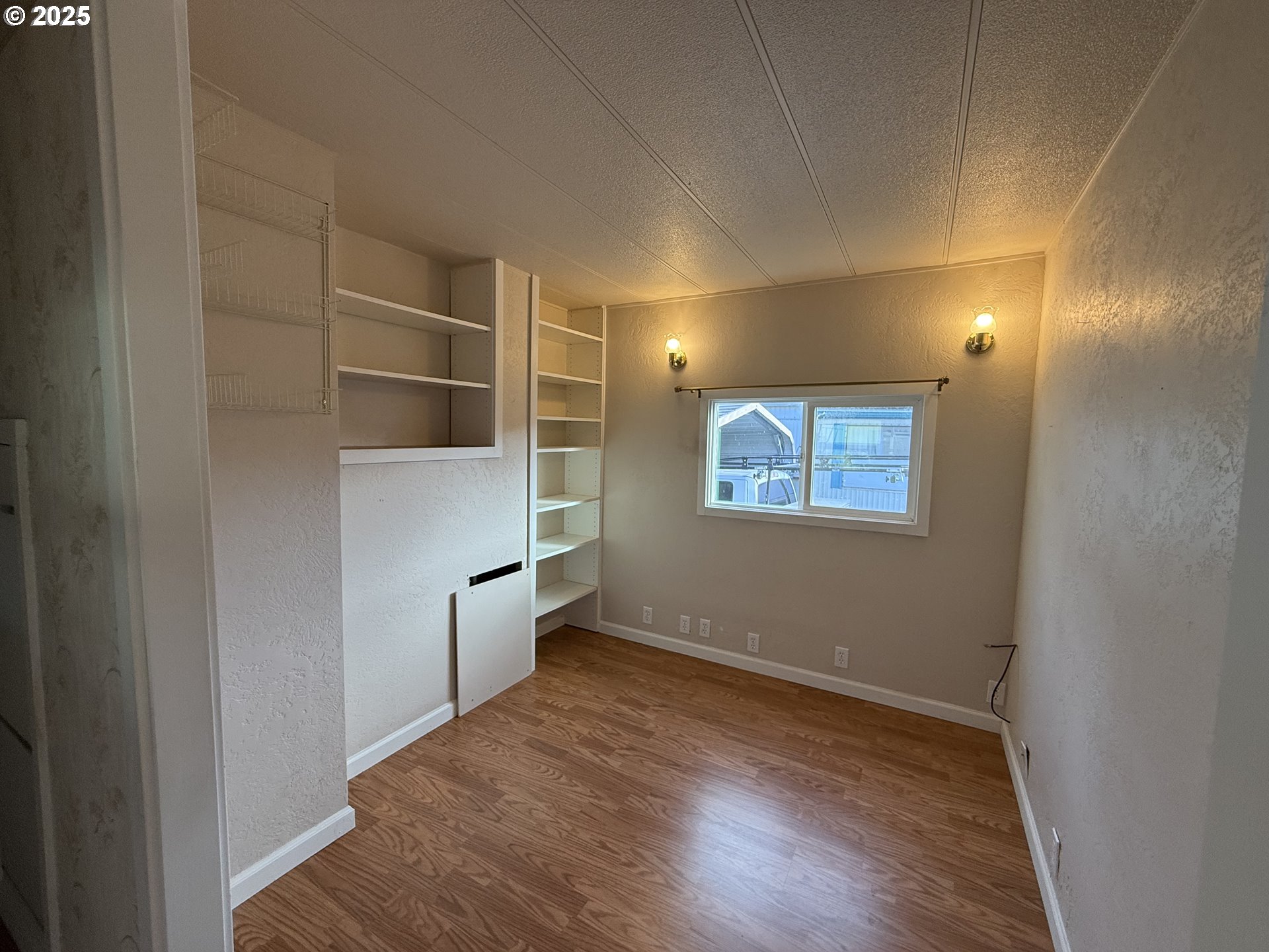 3900 Coburg Road, Unit 9 Eugene, OR 97408 - Photo 14 of 22 Gallery Image 14