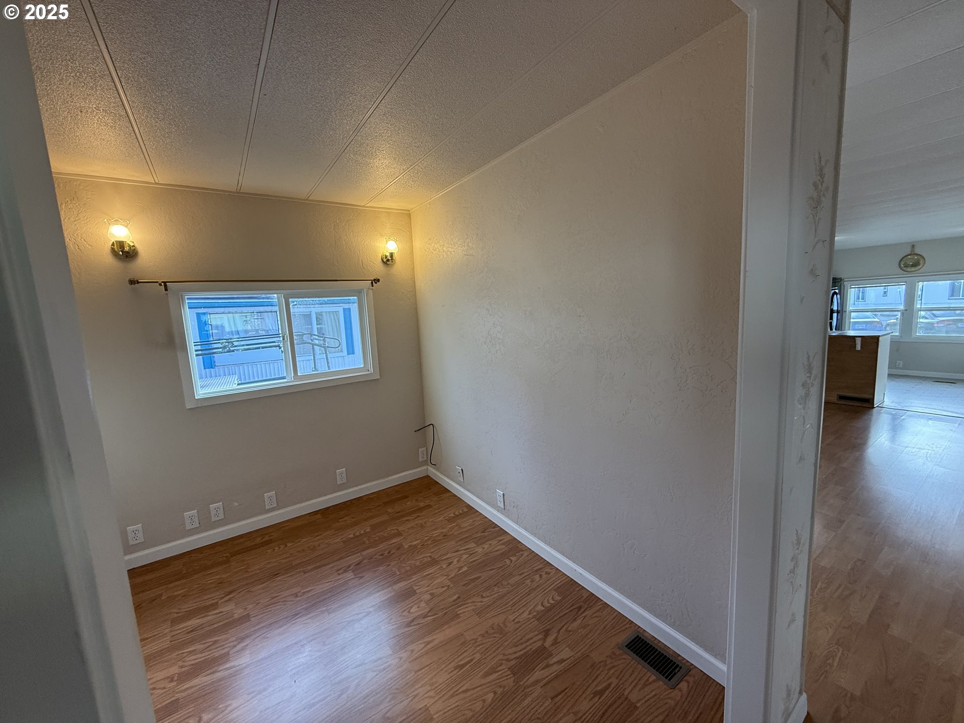 3900 Coburg Road, Unit 9 Eugene, OR 97408 - Photo 15 of 22 Gallery Image 15