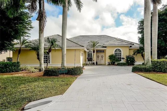 $895,000 | 28467 Del Lago Way, Bonita Springs, FL 34135