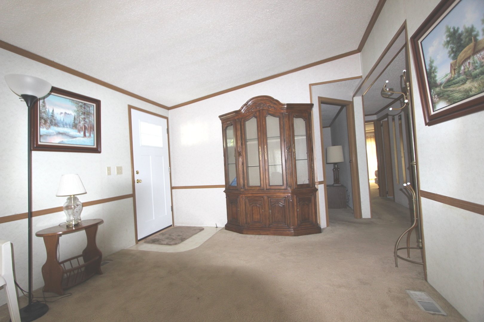 209 Northshore Road Elgin, IL 60123 - Photo 6 of 14