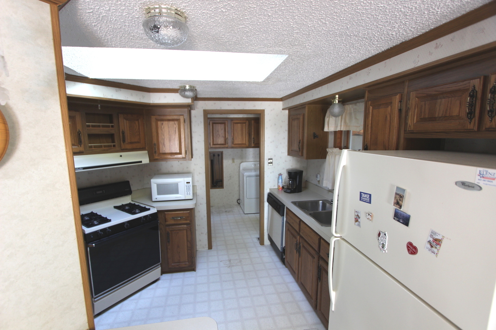 209 Northshore Road Elgin, IL 60123 - Photo 7 of 14