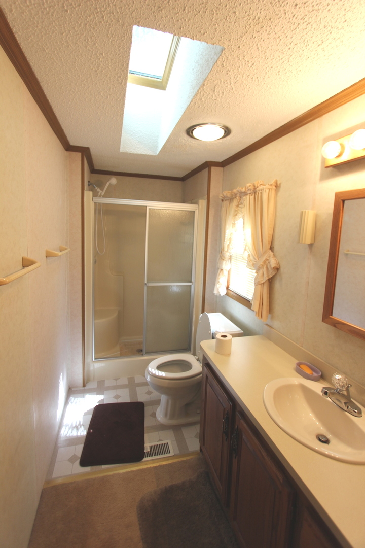 209 Northshore Road Elgin, IL 60123 - Photo 10 of 14