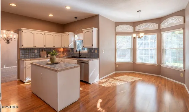 $465,000 | 5912 Via Norte Lane, El Paso, TX 79912