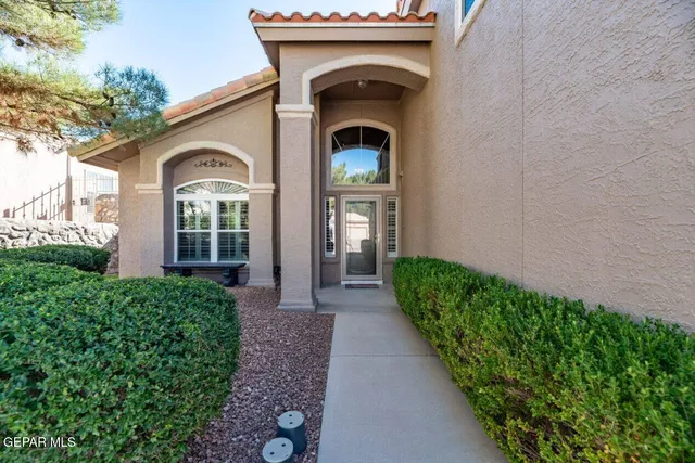 $465,000 | 5912 Via Norte Lane, El Paso, TX 79912
