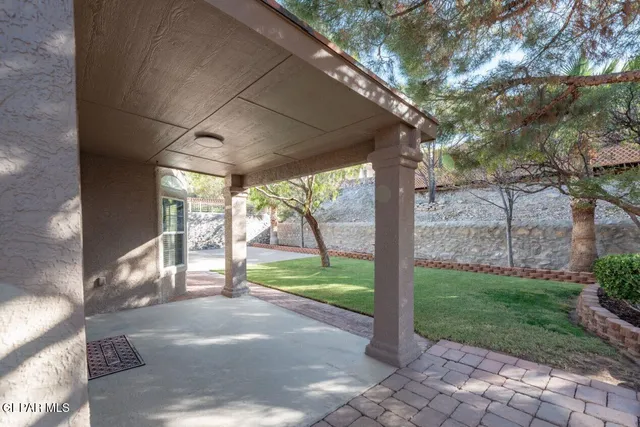 $465,000 | 5912 Via Norte Lane, El Paso, TX 79912