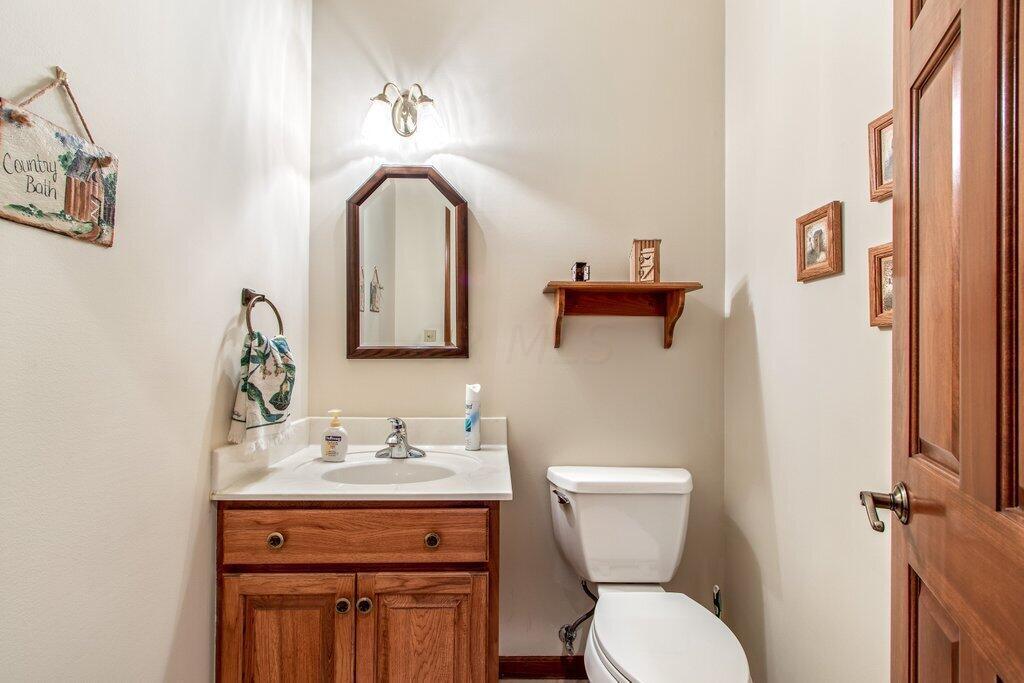 4168 Clark-Shaw Road Powell, OH 43065 - Photo 9 of 25 4168 Clark-Shaw Road-17.jpg-SMALL