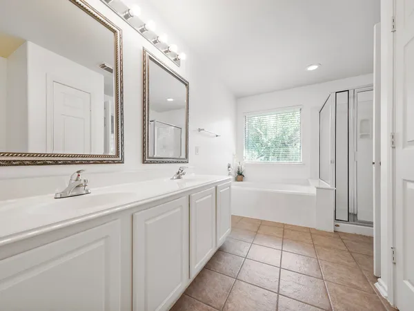 $2,300 | 78 Blue Creek Court, Spring, TX 77382