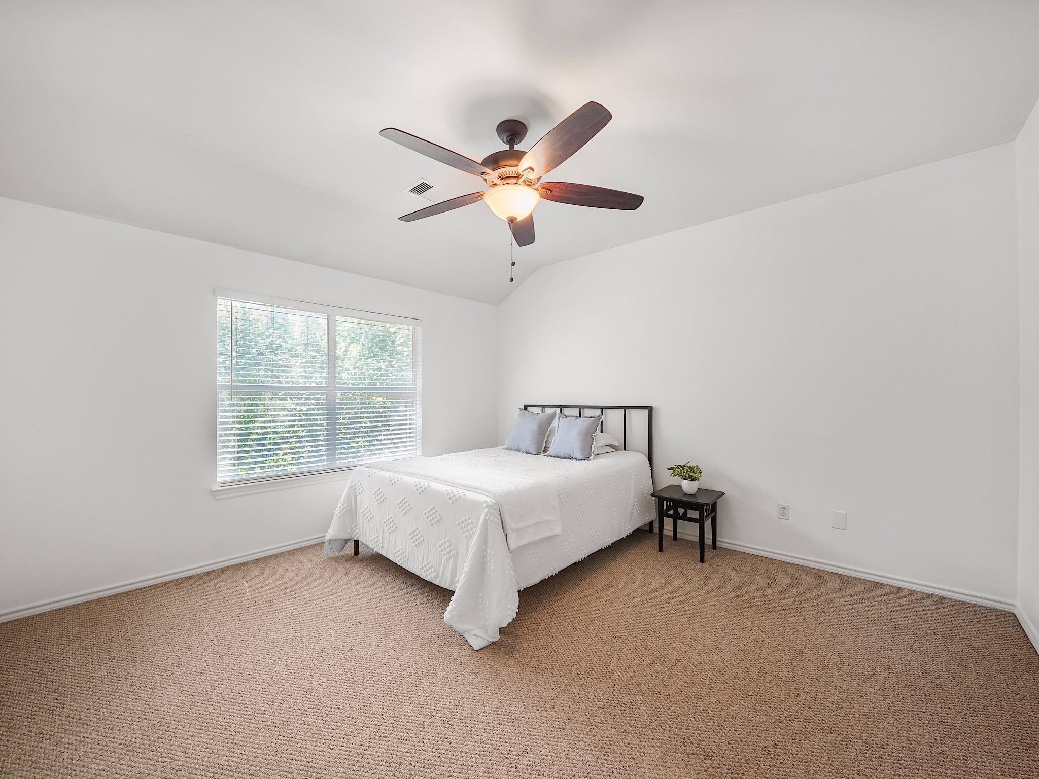 78 Blue Creek Court Spring, TX 77382 - Photo 10 of 18