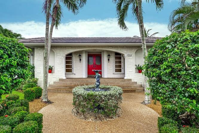 698 Southwest 15th Street Boca Raton, FL 33486 - Photo 2 of 34 Photo 2
