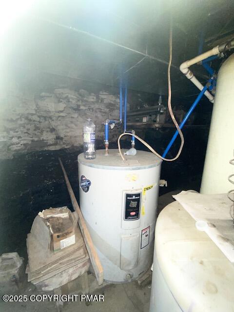 1153 Milford Road Dingmans Ferry, PA 18328 - Photo 50 of 50 a utility room with dryer and washer