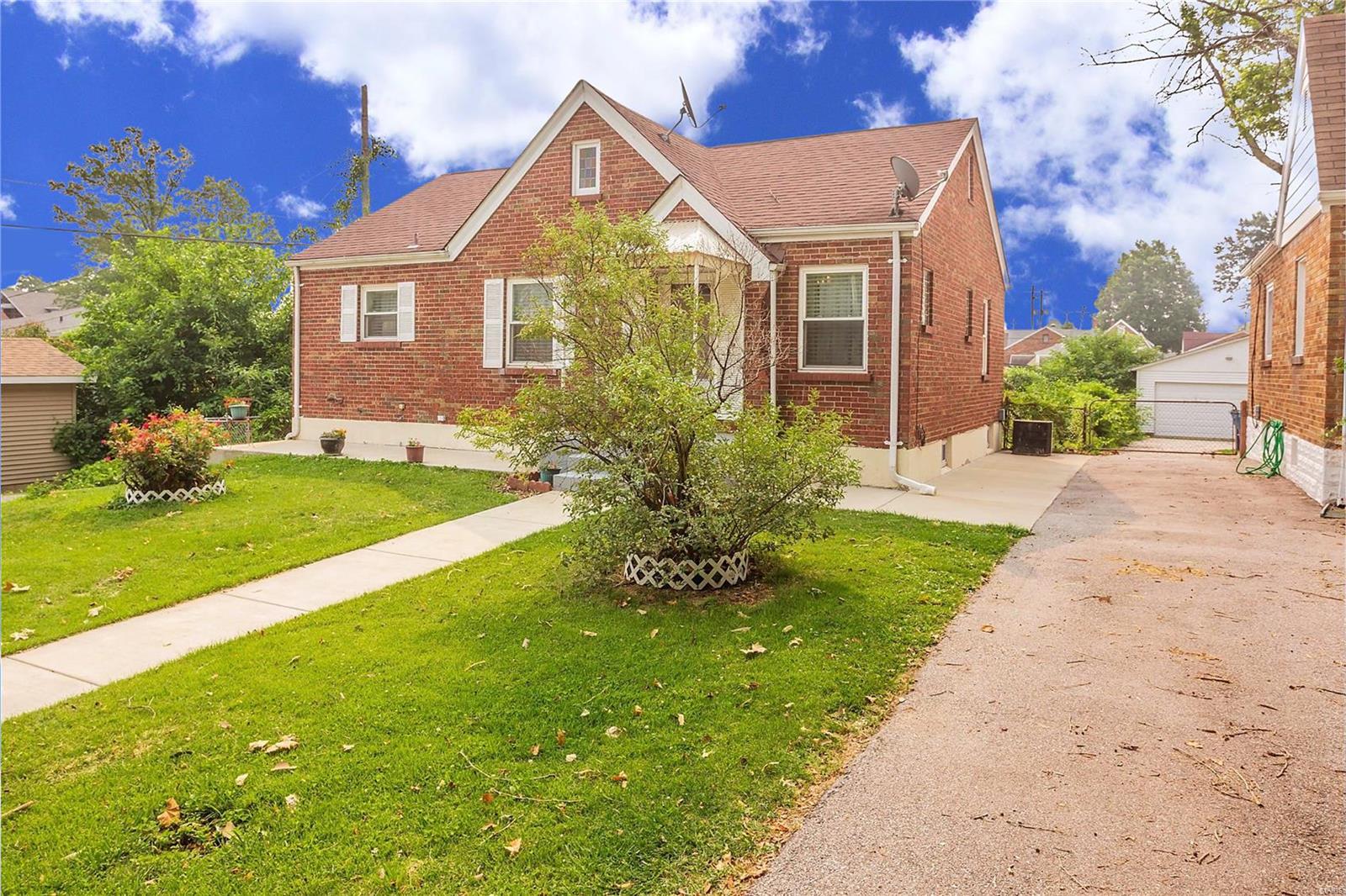 708 Reed Avenue St. Louis, MO 63125 - Photo 3 of 23 Gallery Image 3