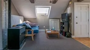 $2,400 | 15 Webster Street, Unit 3, Newport, RI 02840