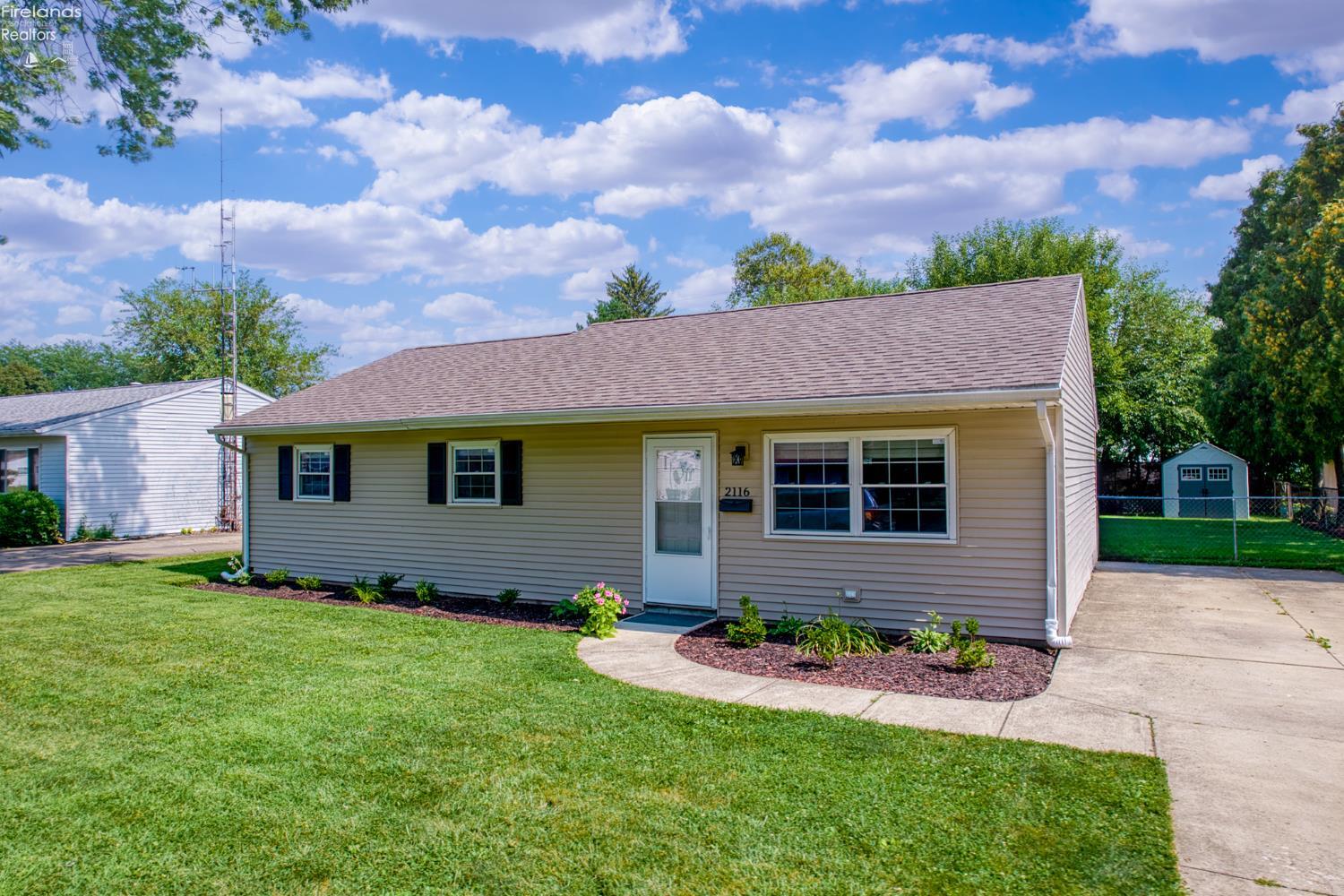 2116 Aspen Run Road Sandusky, OH 44870 - Photo 1 of 28 Gallery Image 1