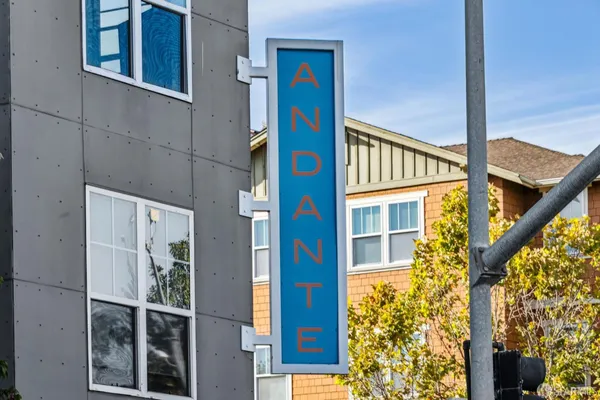 $330,000 | 1121 40th Street, Unit 5405, Emeryville, CA 94608