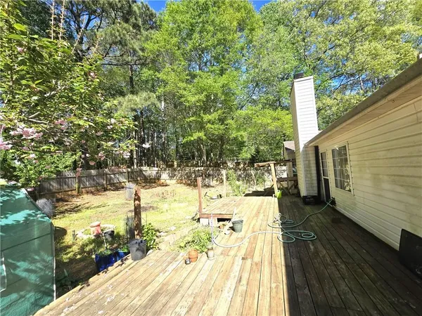 a view of a outdoor space