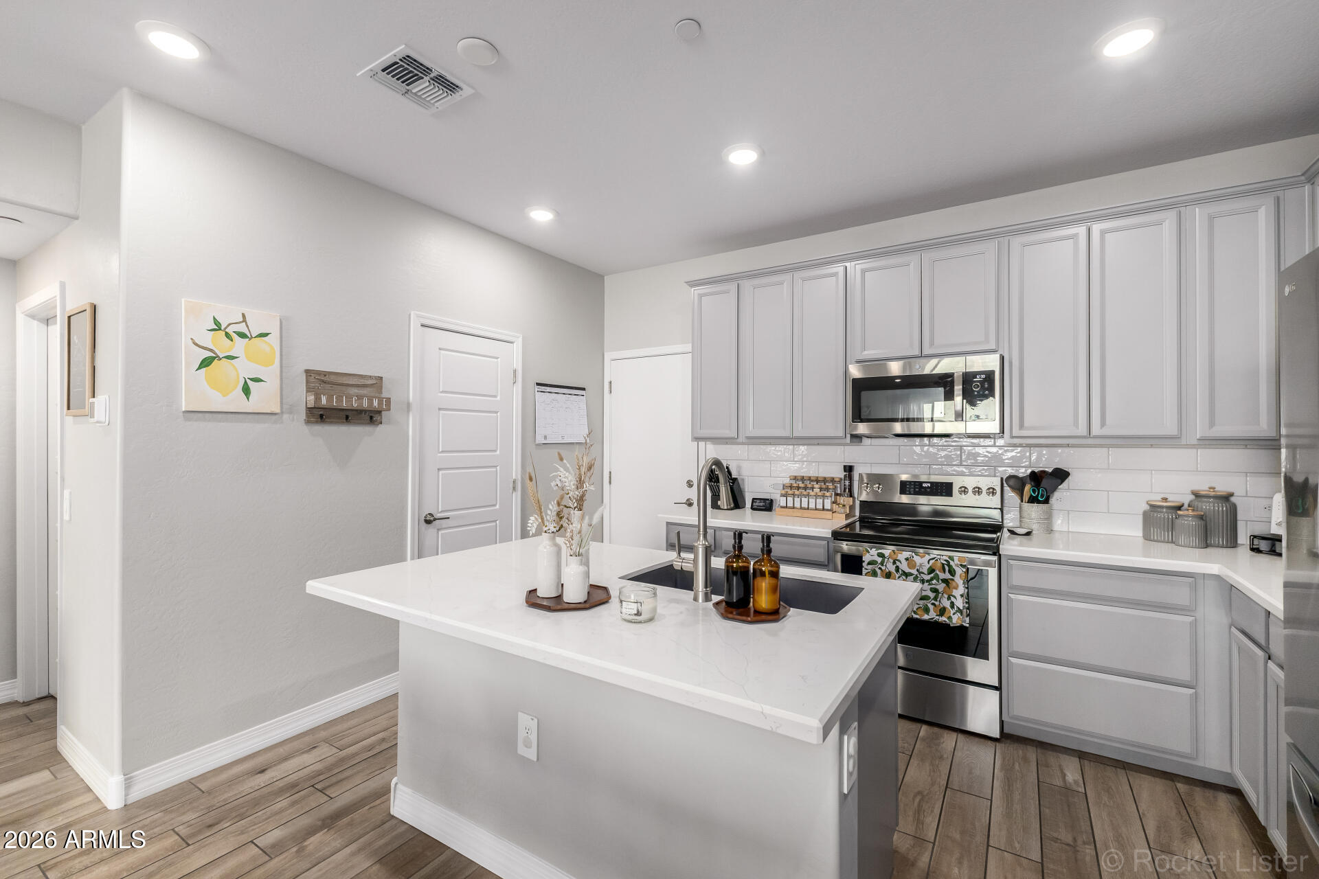 1848 East Hampton Lane, Unit 104 Gilbert, AZ 85295 - Photo 14 of 41 13 - Hampton