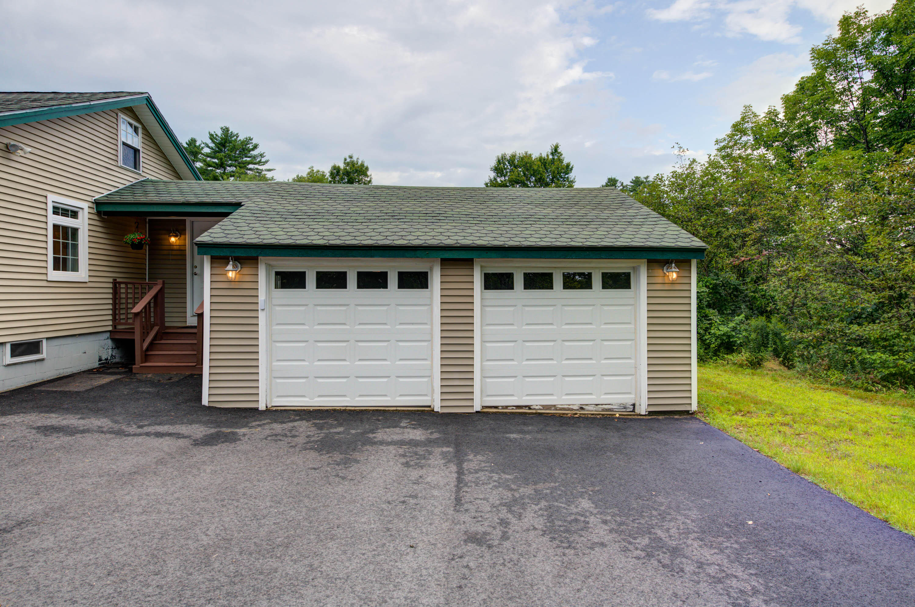323 Boothby Road Limington, ME 04049 - Photo 4 of 38 pic-2