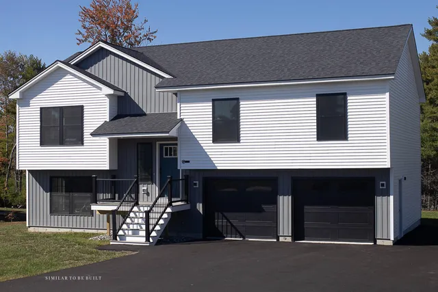 $529,900 | 16 Hunters Haven, Standish, ME 04085