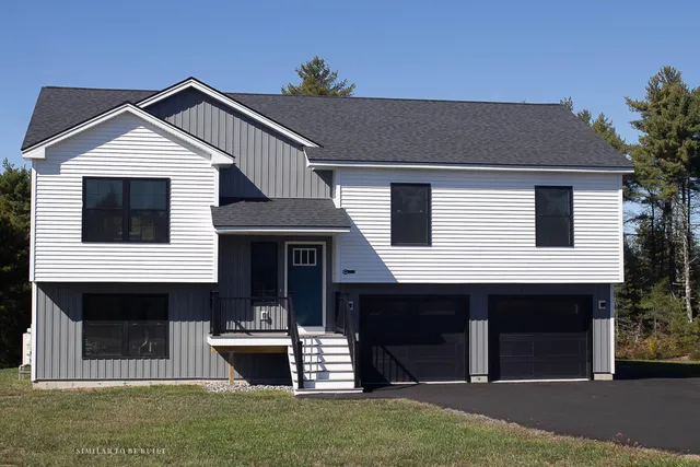 $529,900 | 16 Hunters Haven, Standish, ME 04085
