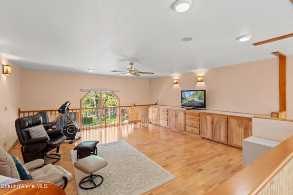 $1,050,000 | 11089 North Point Hayden Drive, Hayden Lake, ID 83835